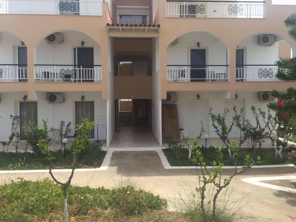 Apartment Long View *