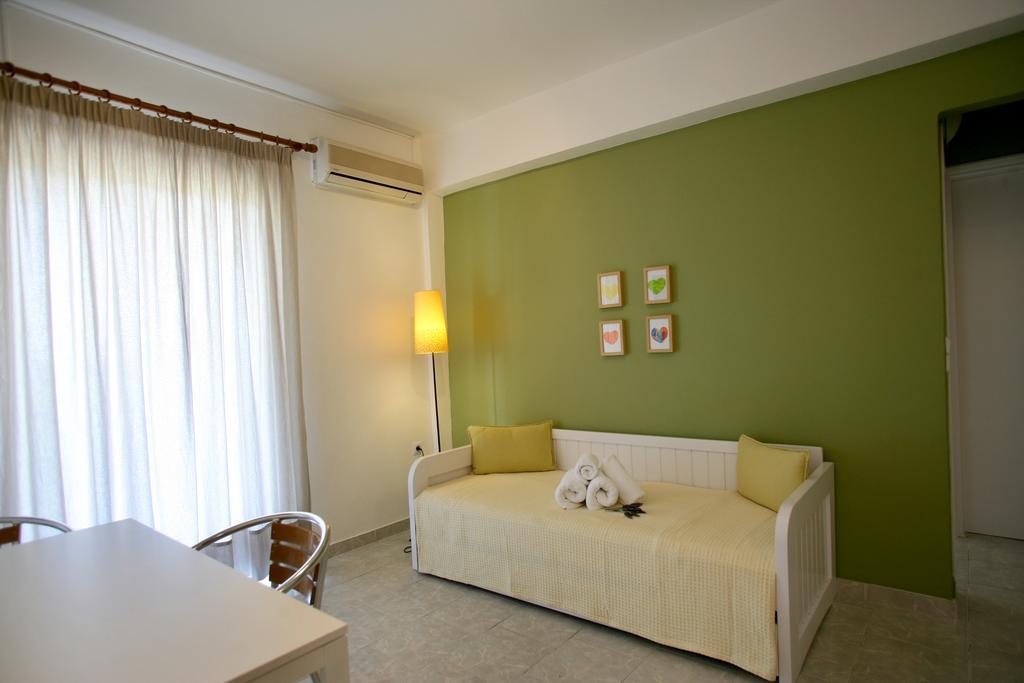 Apartment Long View